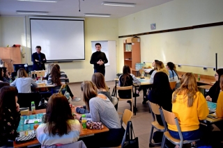 Warsztaty prowadzone przez trenerów z Uniwersytetu Warmińsko-Mazurskiego - projekt #SHOWBIZ - Show Us Your Business 2019