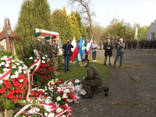 ZSKetrzyn-w-uroczystosciach-reprezentowali-przedstawiciele-klasy-mundurowej-2