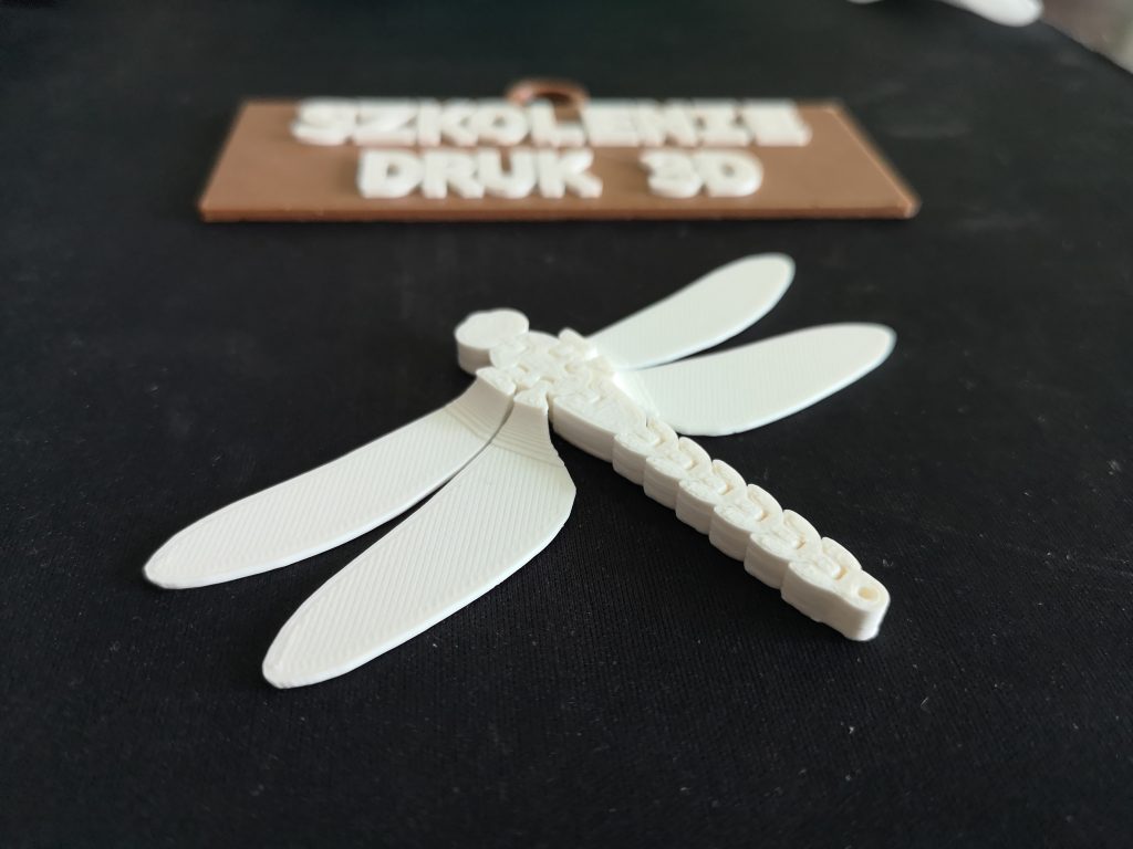 obrazek: ważka wydrukowana na drukarce 3D - Sławomir D.