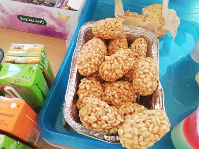 Kiermasz Wiosenny w SP3 dla Krzyśka (12)