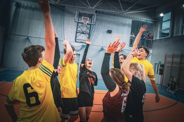 Mikołajkowy Turniej Piłki Siatkowej Drużyn Mieszanych (15)