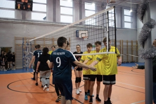 Mikołajkowy Turniej Piłki Siatkowej Drużyn Mieszanych (4)