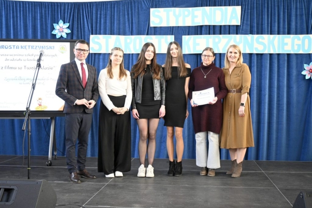 Apel z wręczeniem Stypendiów Starosty Kętrzyńskiego (5)