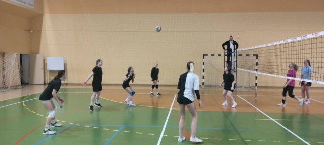 Turniej z okazji Dnia Kobiet – sukces naszych uczennic! (13)