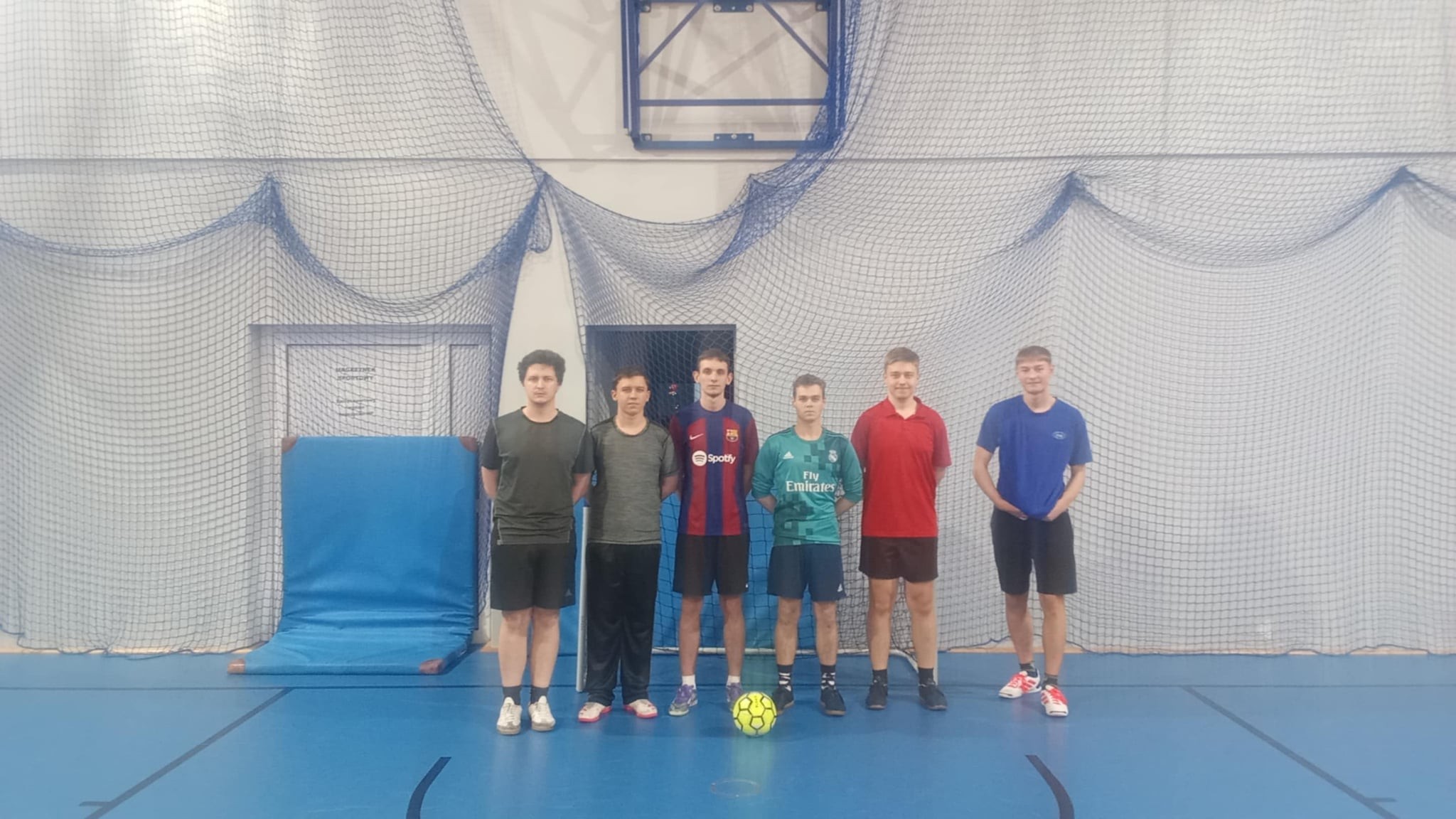 Szkolny Turniej Piłki Nożnej Halowej – Grupa 1 za nami!