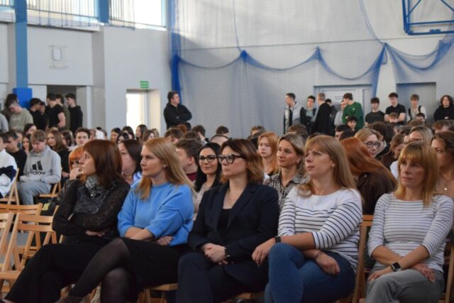 Dzień Kobiet w naszej szkole (6)